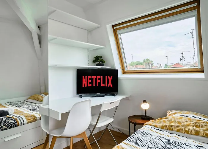 Apartment Centre, Ideal